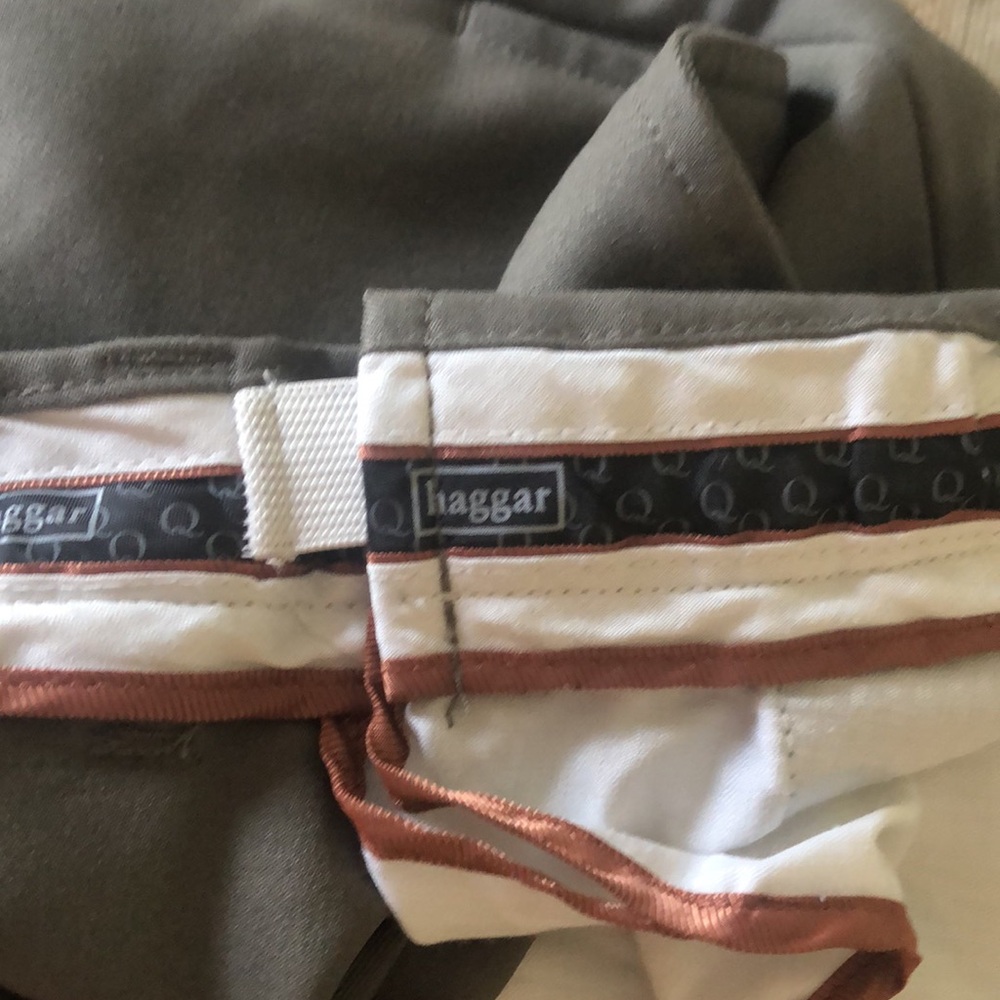 Haggar men’s slacks, 44X29. EUC, no holes or stains. Zipper works good. - Picture 8 of 8
